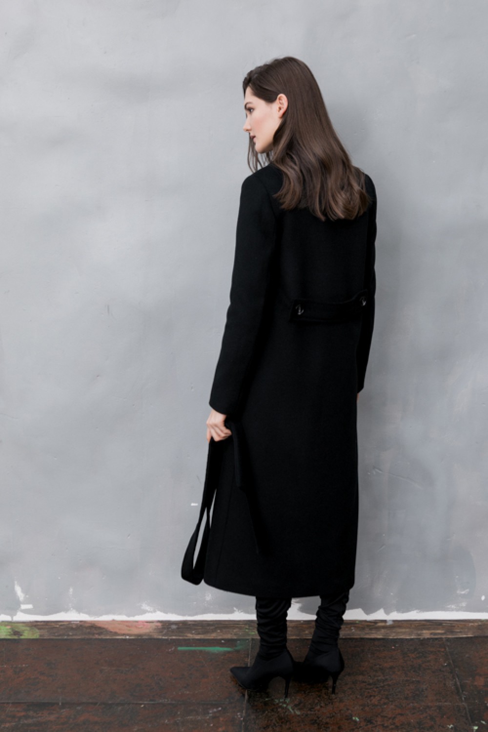 Утепленное длинное пальто AS071WLw/черный