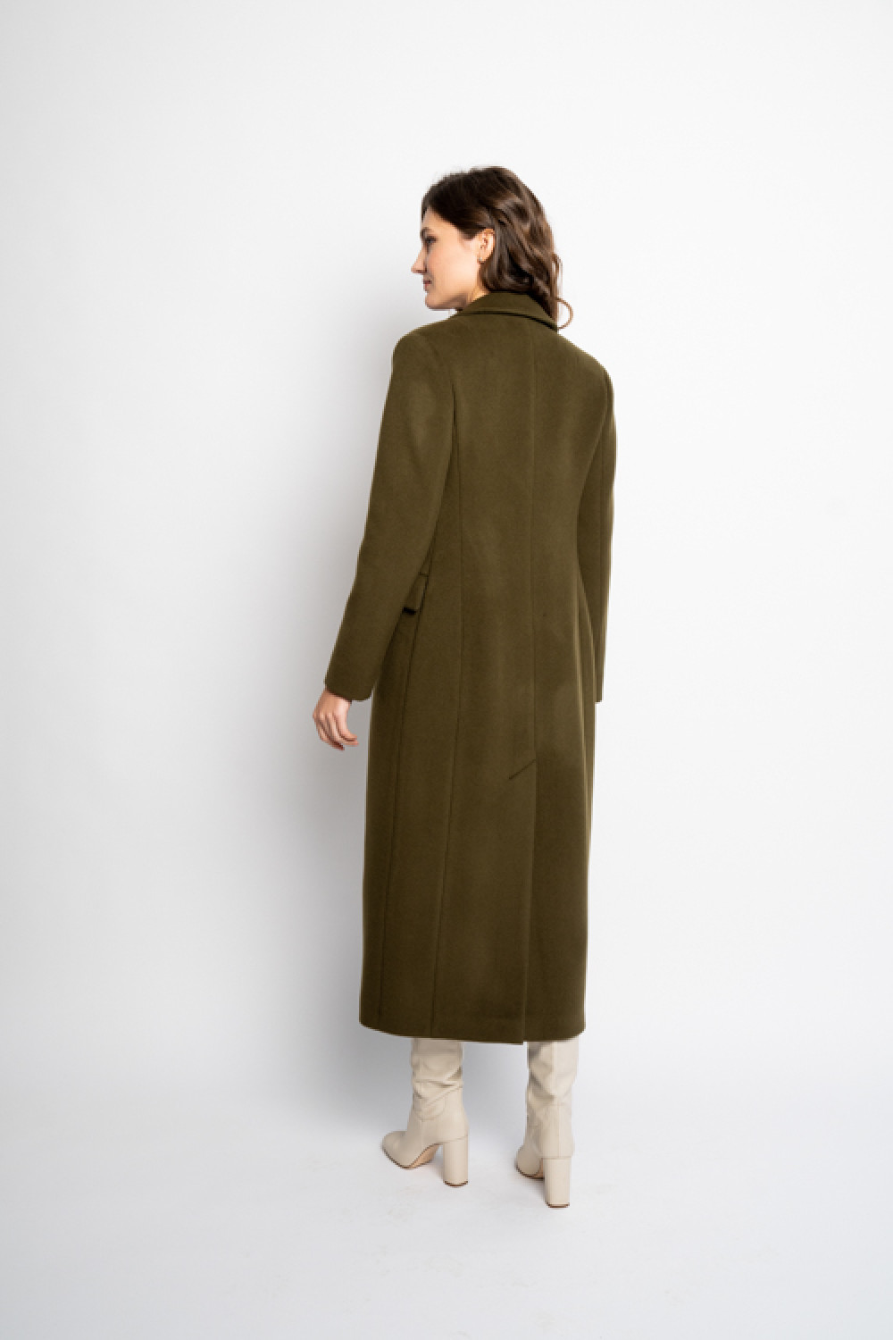 Длинное женское приталенное пальто AS091m/хаки