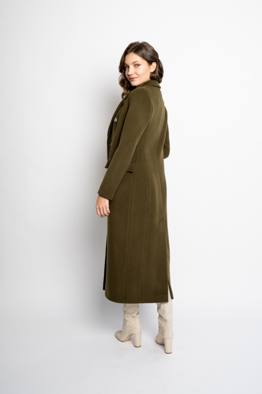 Длинное женское приталенное пальто AS091m/хаки